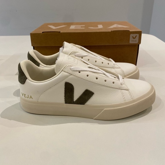 Veja Campo Sneaker in White/Kaki Green sz 39EU/8US New in Box - Picture 2 of 8